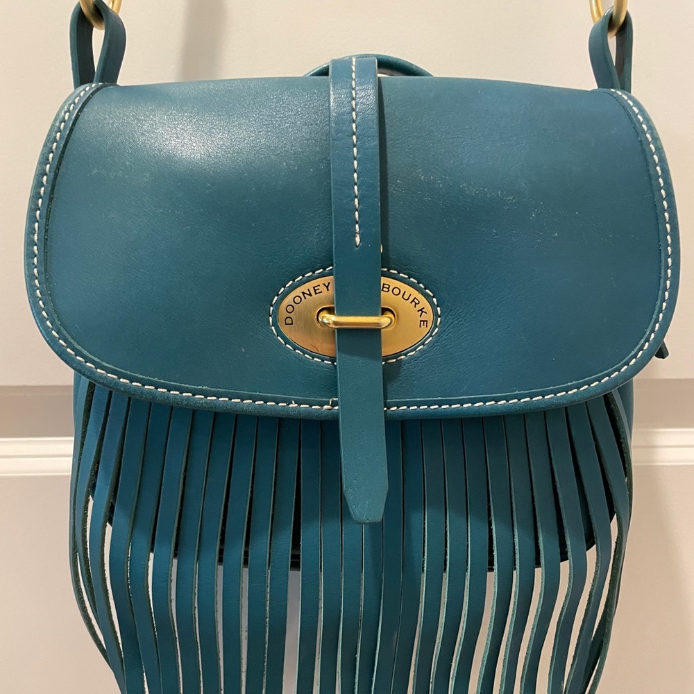 DOONEY & BOURKE FIONA FRINGE CROSSBODY BAG